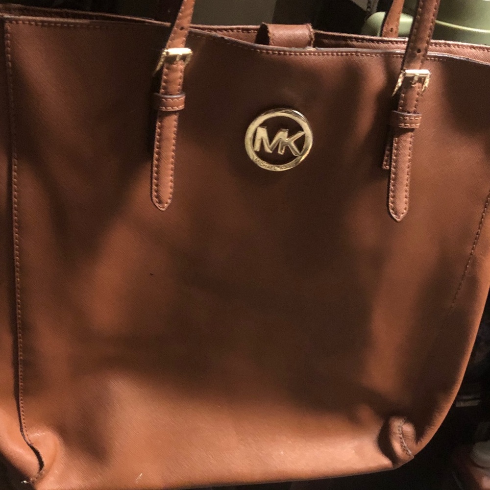 Michael kors tote
